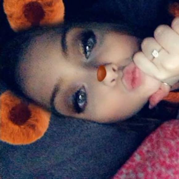 Meet your Posher, Brandi - Picture 1 of 1